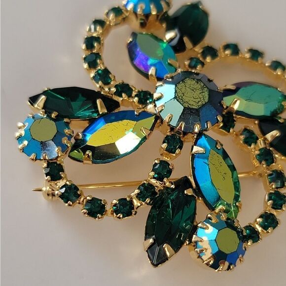 Vintage Brooch Gold Tone Emerald Green Crystals Brooch #506 - Picture 16 of 16